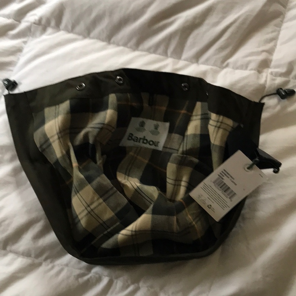 Barbour Hood